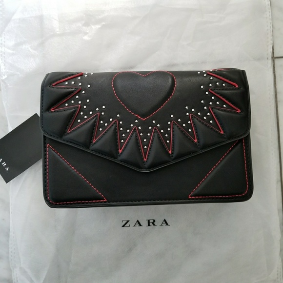 Zara Heart Crossbody Bag - Picture 4 of 8